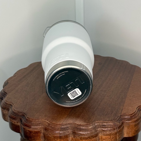 YETI White Insulated Tumbler with Straw - Picture 3 of 4